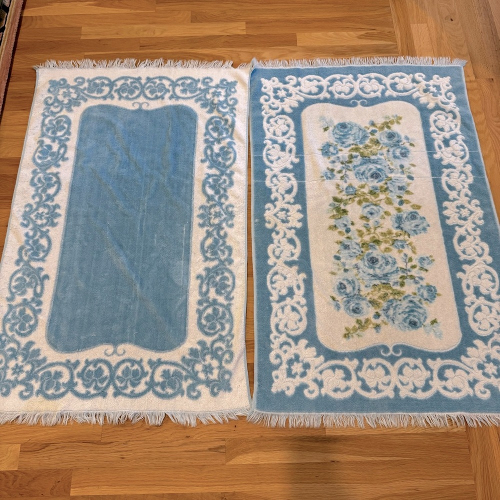 2/ VINTAGE 60'S TOWEL BLUE FLORAL DESIGN WITH FRINGE / COTTON